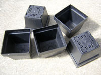 Pots carrés spécialement étudiés pour les petits cactus globulaires, peu prof... Pots carrés 5 cm L x 4 cm H (Sima) - paquet de 10