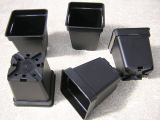Pots carrés  7 cm L  x 8 cm H (Soparco)   - paquet de 10
