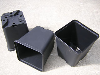 Pots carrés  9 cm L x 10 cm H (Soparco)   - paquet de 10